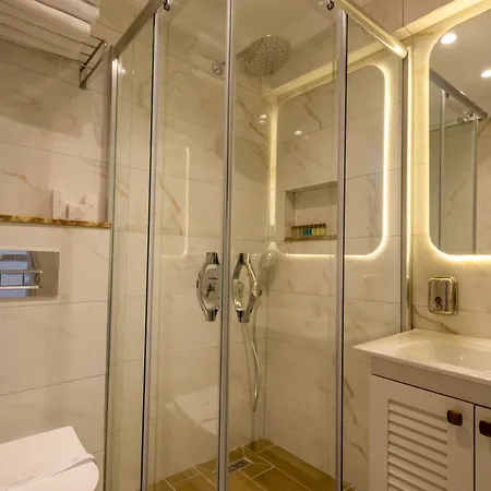 Отель Demanor Adult Only